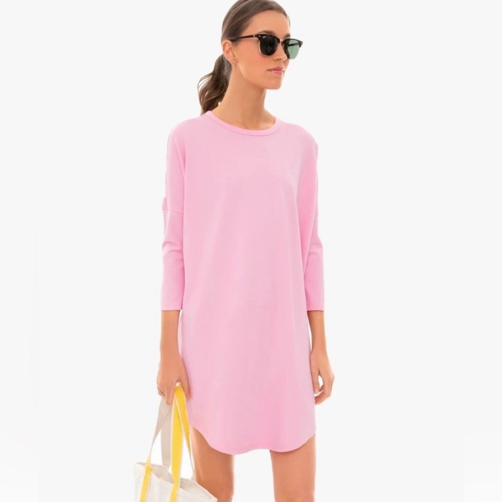 POMANDER PLACE by Tuckernuck | Pink Sue Sweatshirt dress size M/L